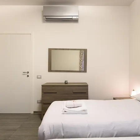 Apartament Guelfa 14 *